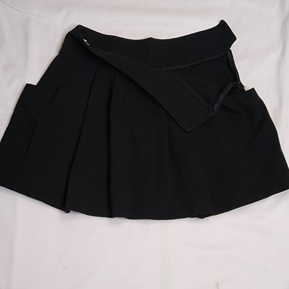 Original Lacoste pleaded Miniskirt NWOT 6 - Picture 6 of 12